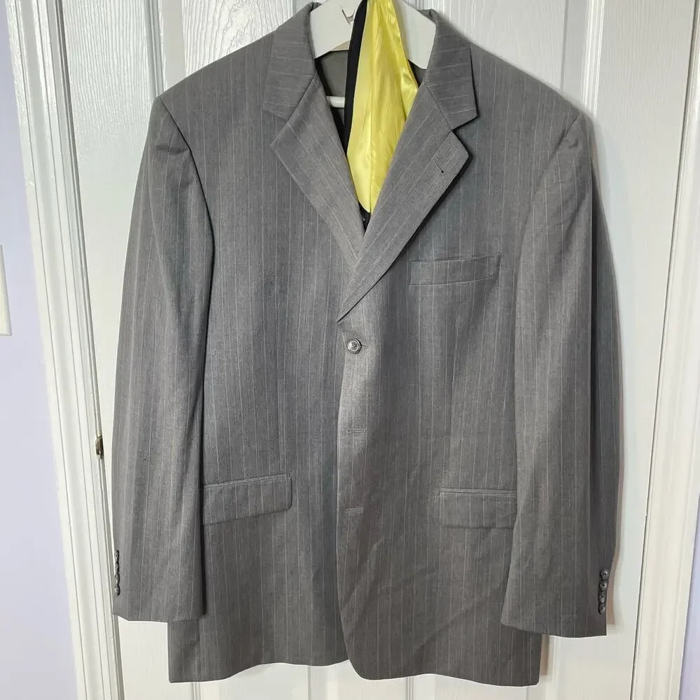 Burberry men's suit gray pinstripe wool 46L coat/38 pants